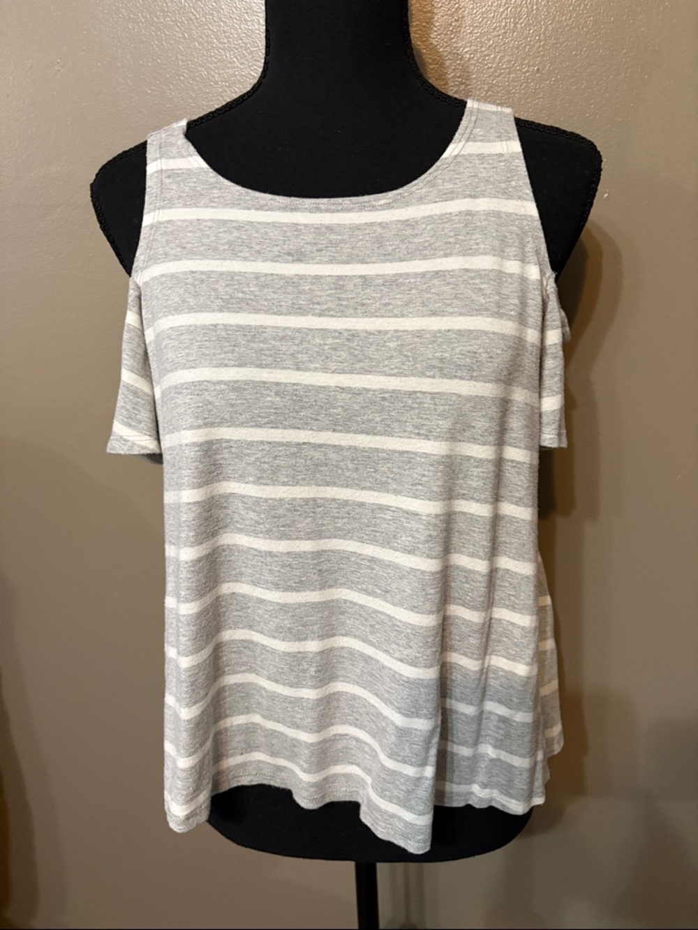 Maurices Gray & White Striped Cold-Shoulder Top